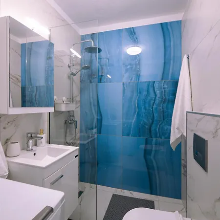 Apartment Diamond Deluxe Loft Nea Iraklitsa