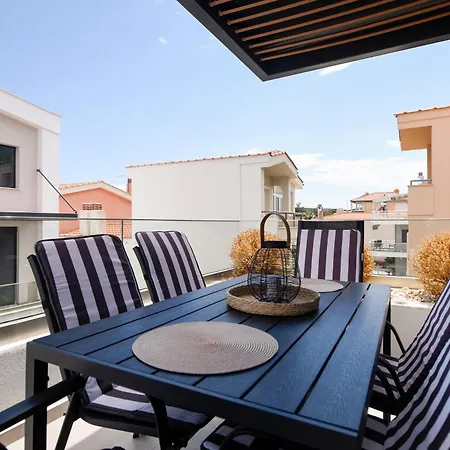 Diamond Deluxe Loft Daire Nea Iraklitsa