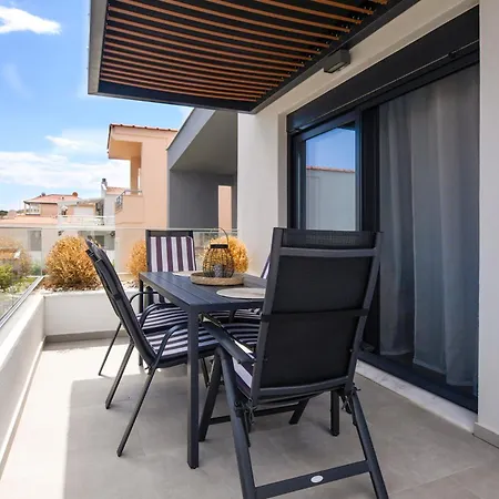 Diamond Deluxe Loft Nea Iraklitsa