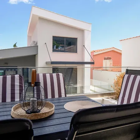 Diamond Deluxe Loft * Nea Iraklitsa