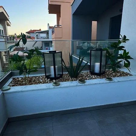 Diamond Deluxe Loft