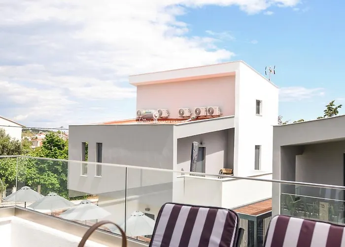 Diamond Deluxe Loft Nea Iraklitsa