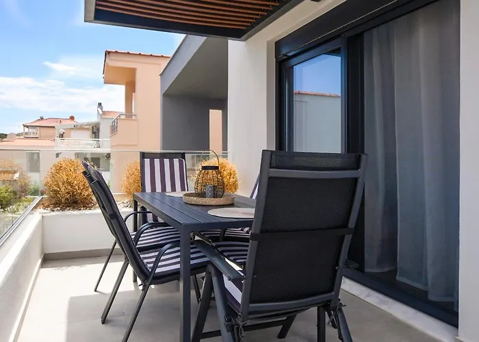 Diamond Deluxe Loft Nea Iraklitsa