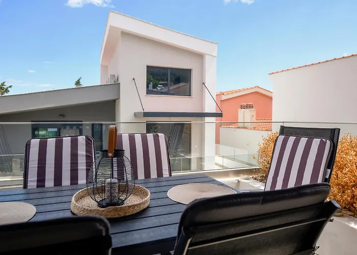 Diamond Deluxe Loft * Nea Iraklitsa