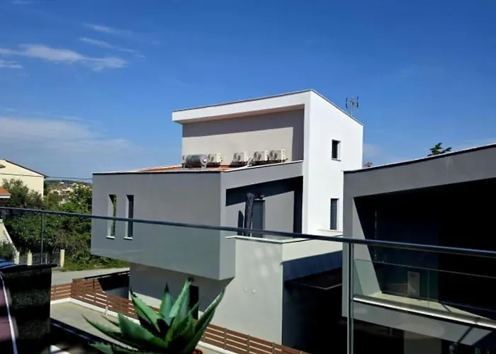 Diamond Deluxe Loft Nea Iraklitsa