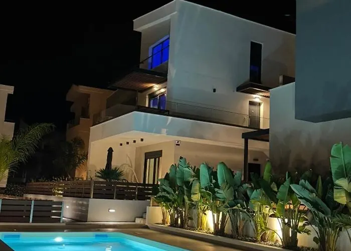 Lägenhet Diamond Deluxe Loft Nea Iraklitsa