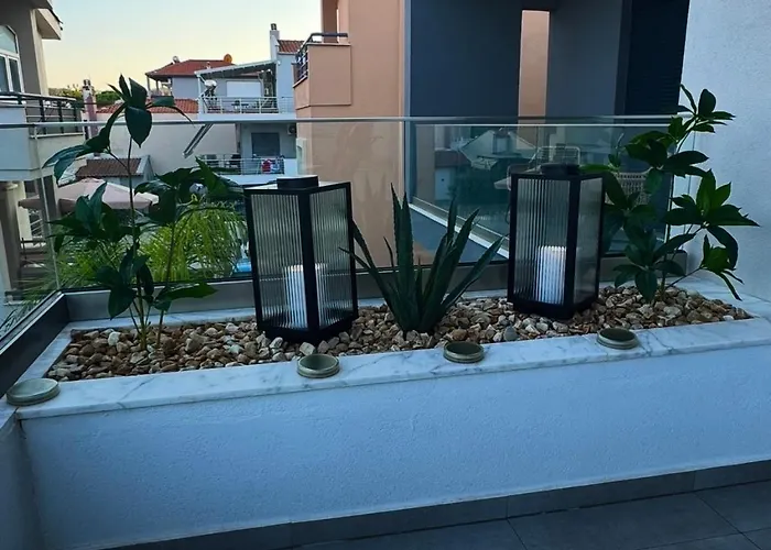 Diamond Deluxe Loft