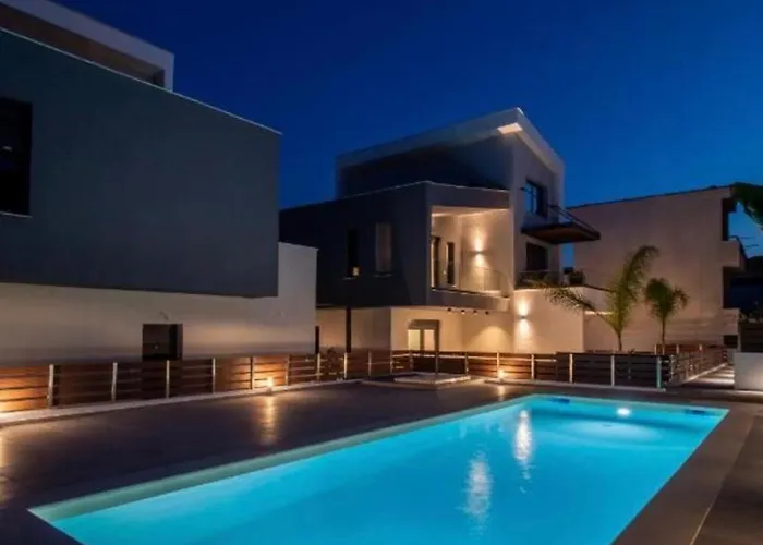 Diamond Deluxe Loft * Nea Iraklitsa